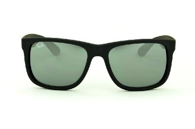 Óculos de sol Ray-Ban Justin acetato preto fosco com lente semi espelhada prata