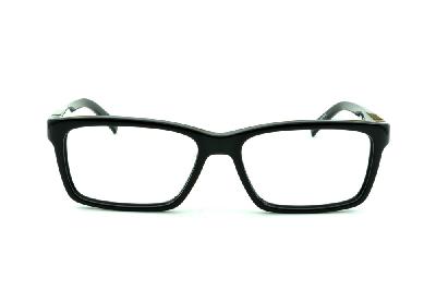 Óculos Calvin Klein CK 5794 Preto com emblema prateado e haste flexível de mola