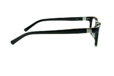Óculos Calvin Klein CK 5794 Preto com emblema prateado e haste flexível de mola