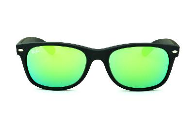 Óculos Ray-Ban New Wayfarer RB 2132 preto fosco com lente espelhada verde