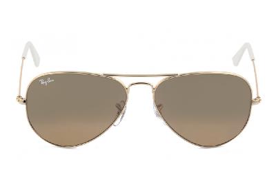 Óculos Ray-Ban Aviador RB 3025 dourado com lente marrom espelhada